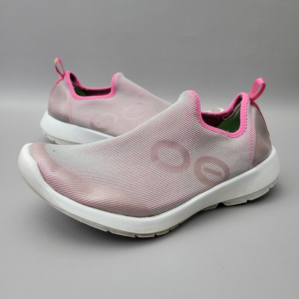 OOFOS OOmg Sport Low Shoe Women's 7 EU 38 Pink White Recovery Comfort Slip On
